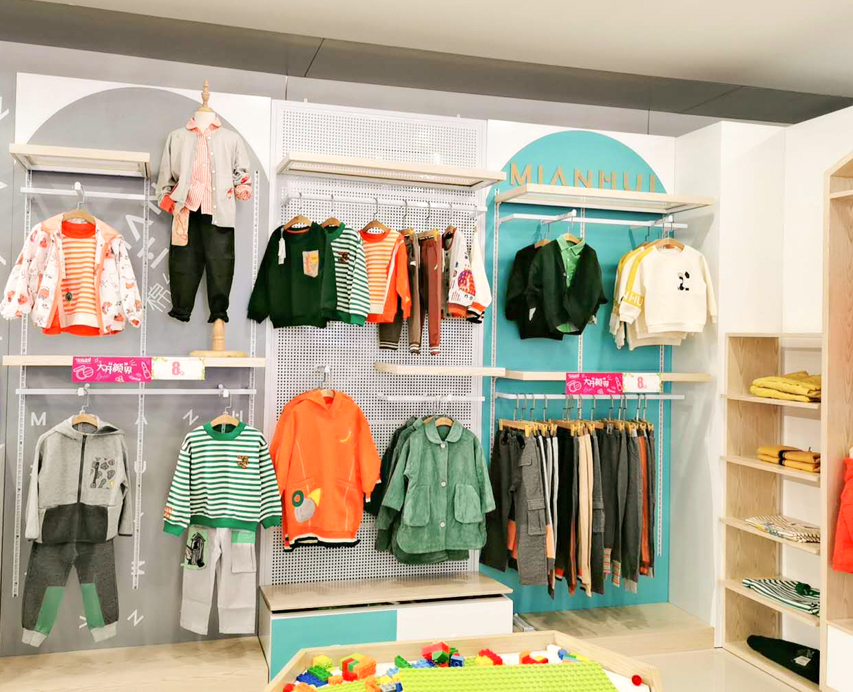 童装加盟品牌都有哪些,品牌童装折扣店与品牌童装加盟店