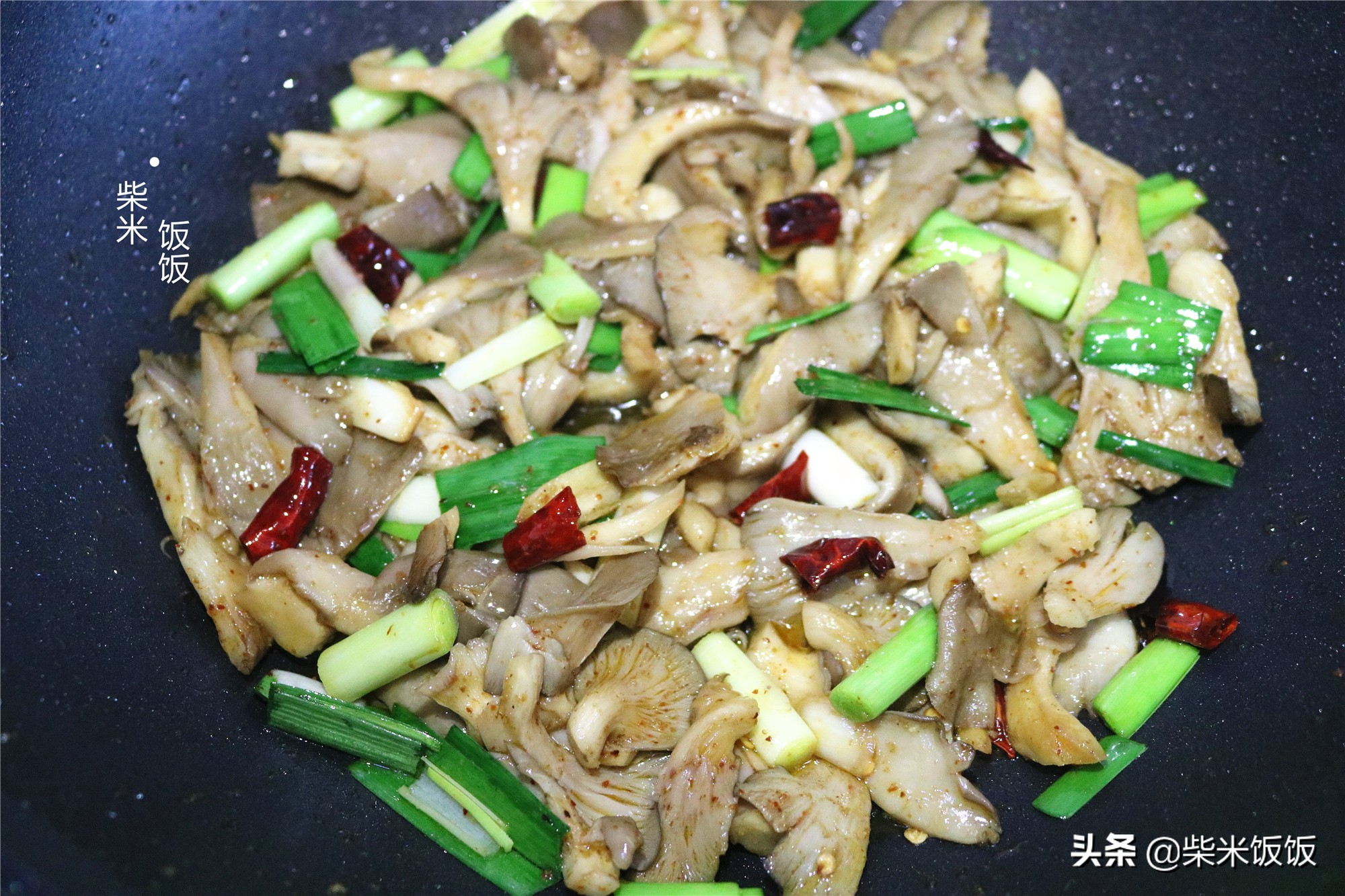 蘑菇的神仙用法,蘑菇不炒着吃教你一个新吃法