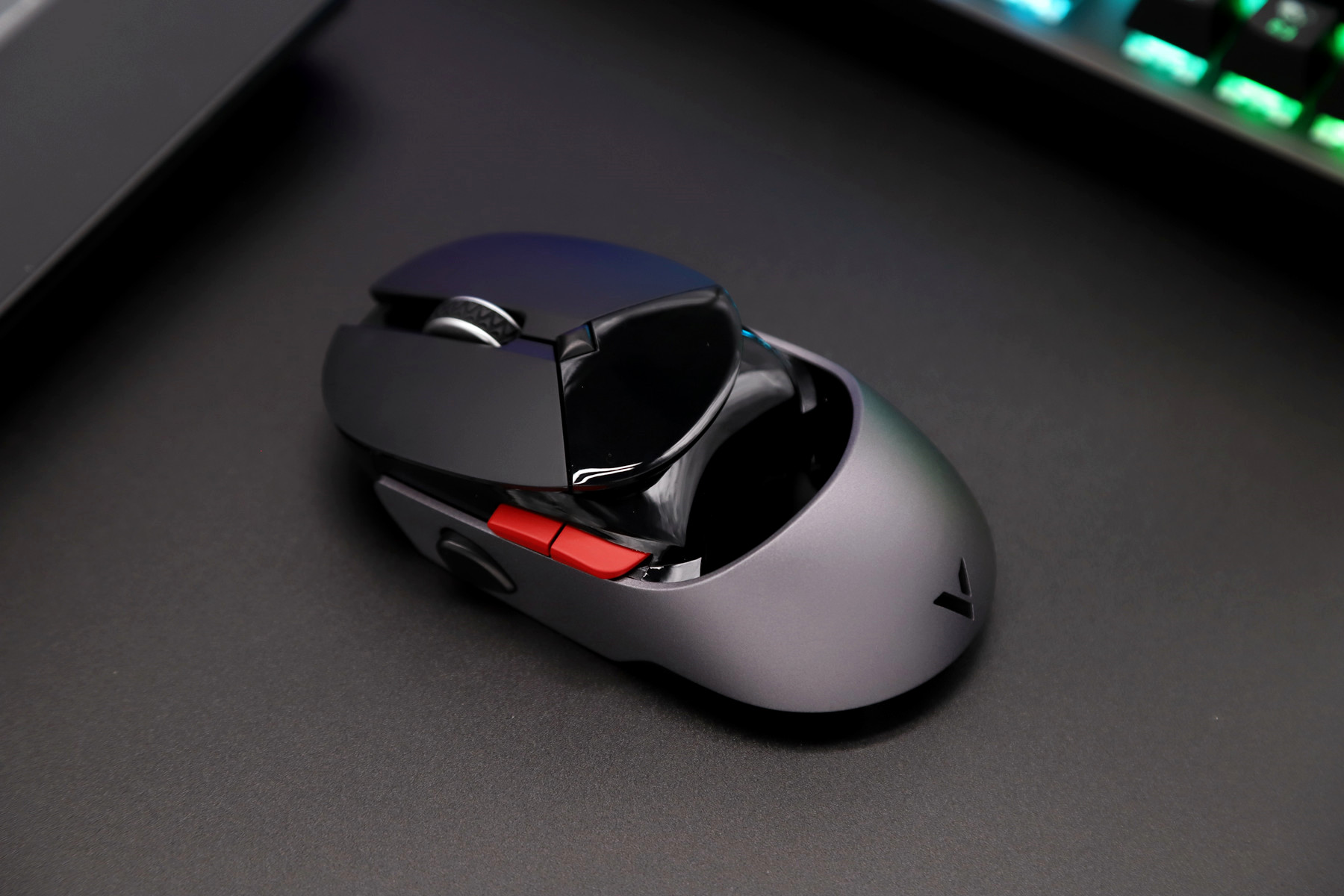 雷柏vt950无线游戏鼠标评测真香,一款自带屏幕的游戏鼠标雷柏vt960