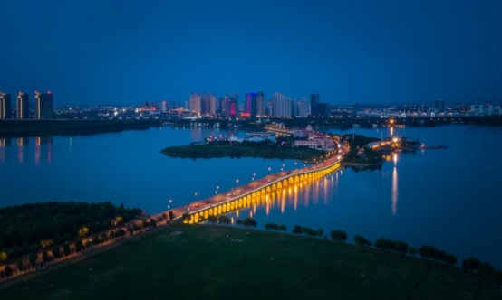 这所“名不见经传”的二本高校,就业率高达98%,不要小瞧它