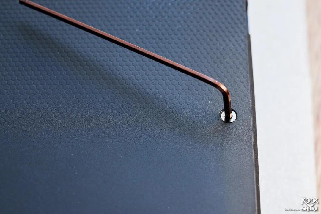 拆解不带框屏幕总成,拆解揭晓内部用料