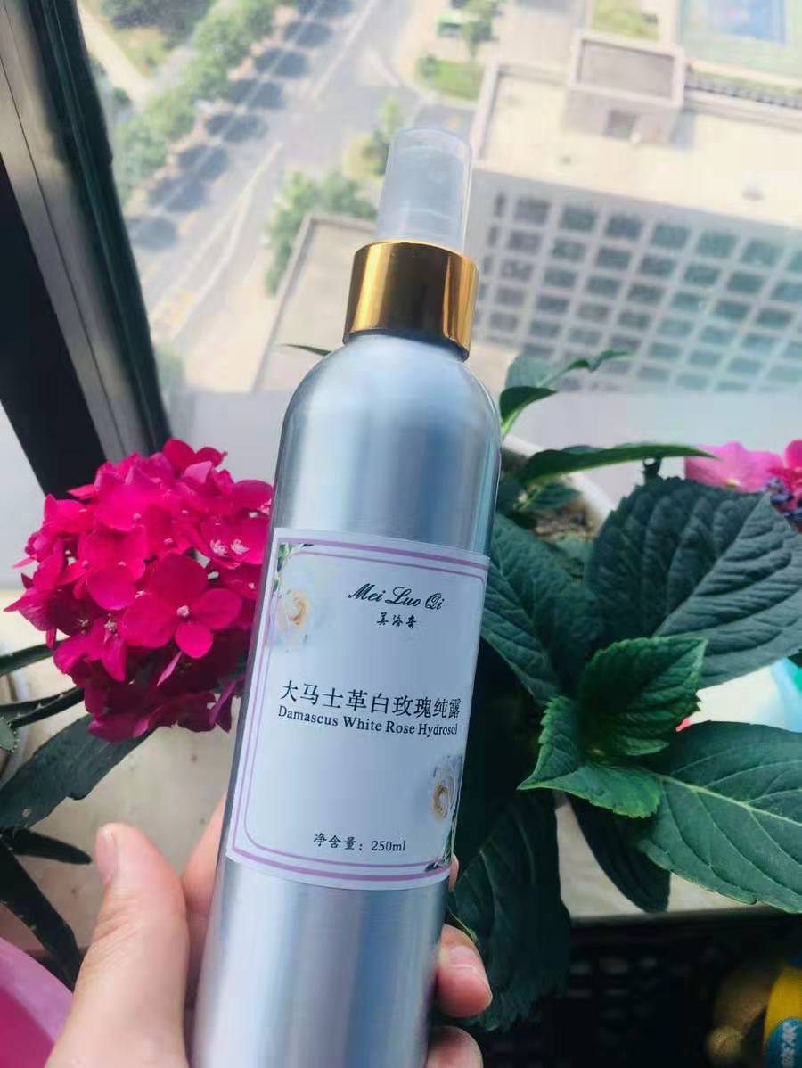 干皮巨补水的爽肤水推荐,干皮适合的好用爽肤水推荐