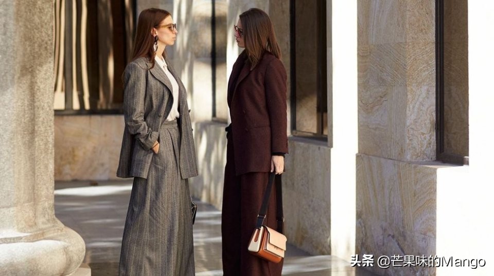 今年秋冬流行穿西装太时髦了,严肃刻板的西装如何穿才能更时髦