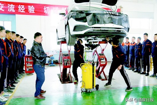 建设丝绸之路标杆职业学校——金塔汽车维修中等专业学校创新驱动发展