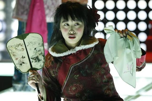 哪个明星扮演嫦娥最丑,演嫦娥的各个角色造型