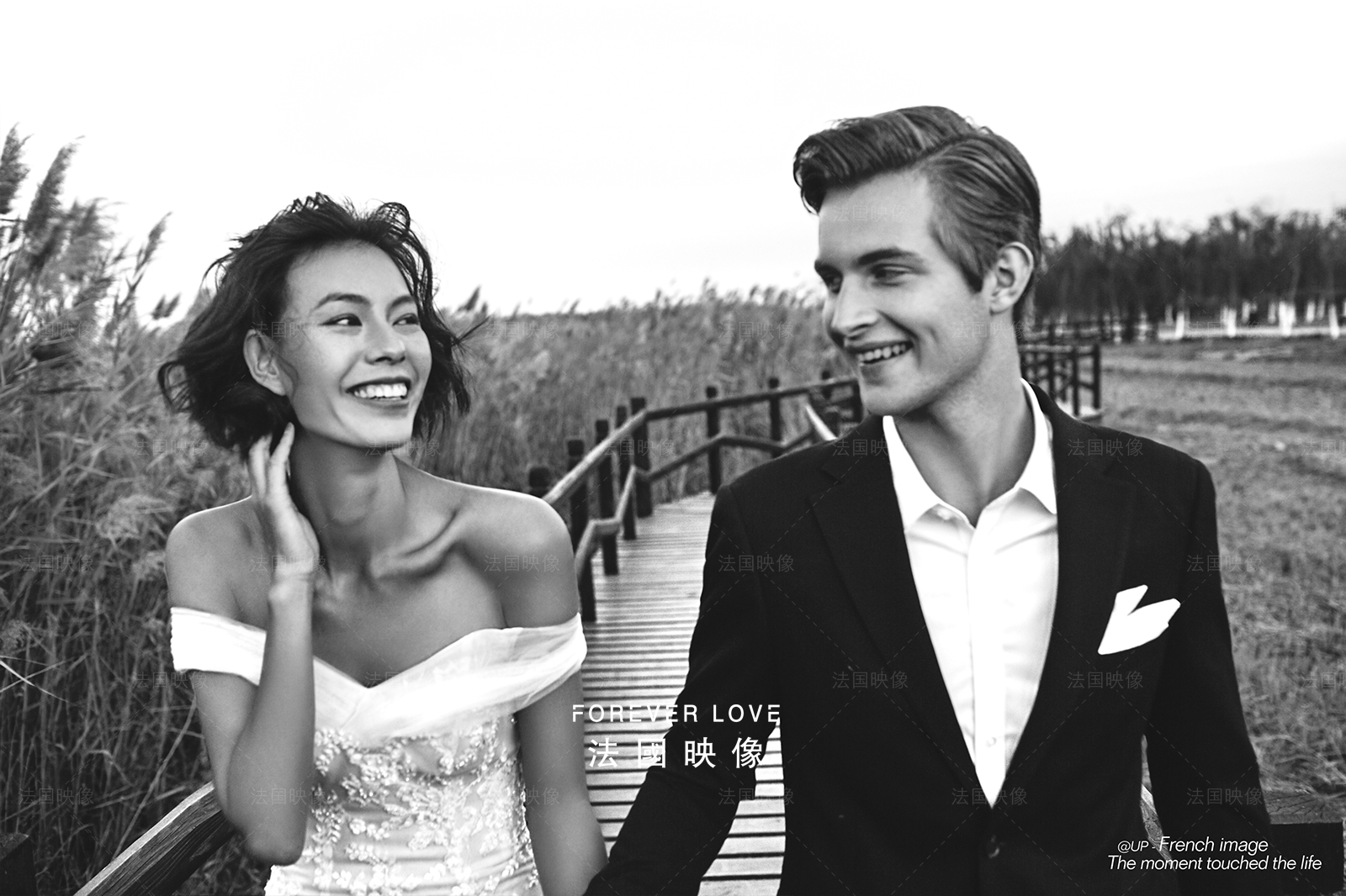 拍婚纱照阴天和雨天的差别,婚纱照下雨了拍还是不拍