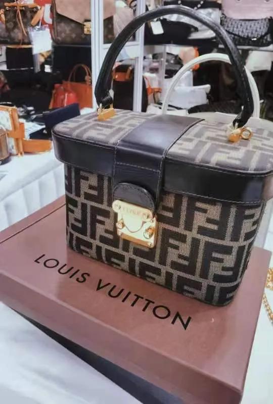 为什么古驰比香奈儿便宜,gucci和香奈儿哪个更高档