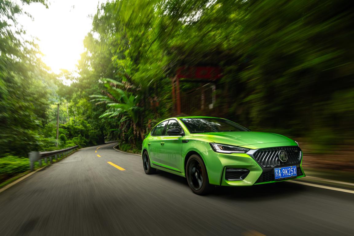 试驾第三代名爵6：思域粉因何动了“凡心”？