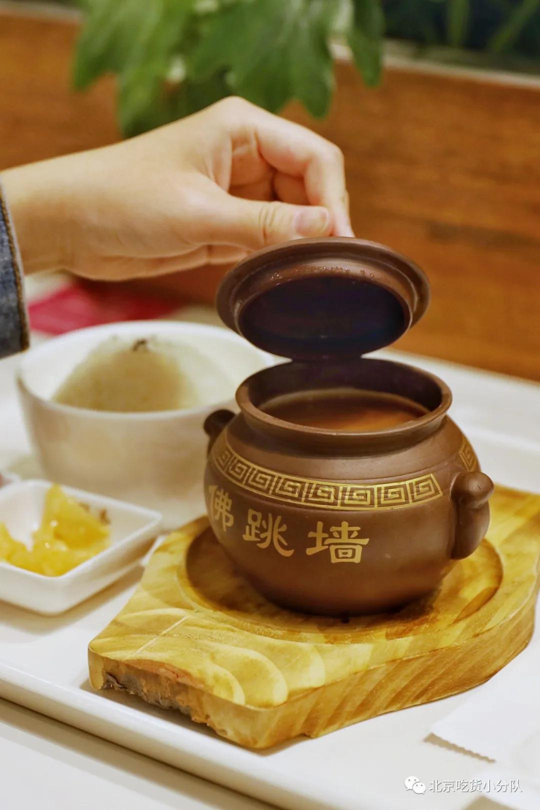 在北京吃遍全国30个地方的招牌菜,北京一天吃遍两个商场的快乐