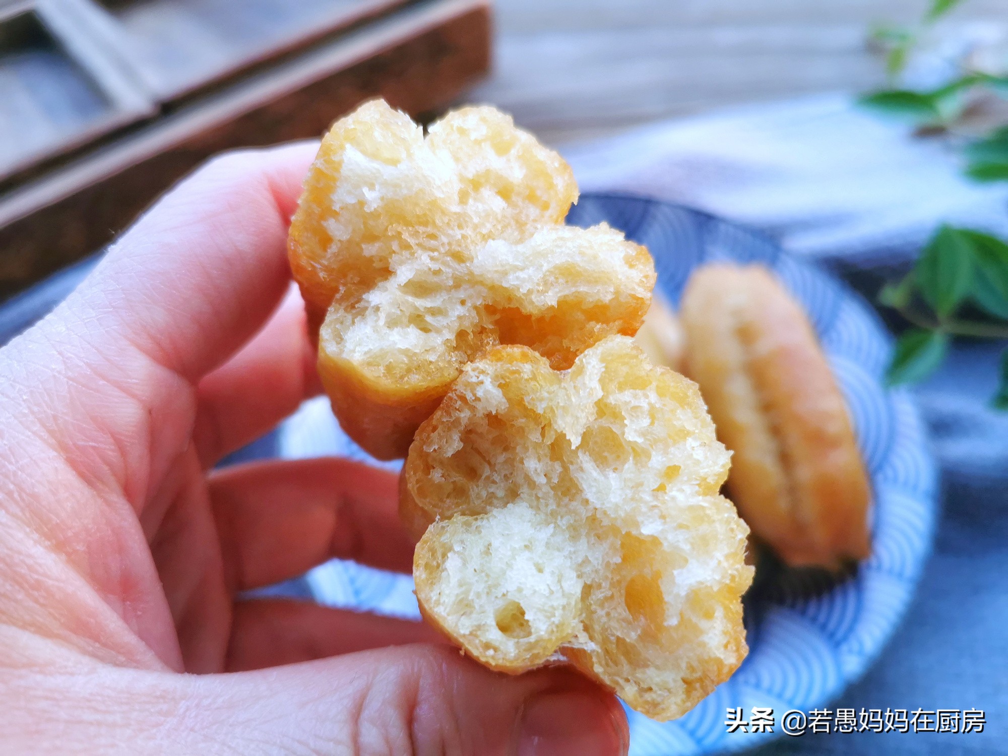 炸油条用酵母粉和苏打粉,油条用酵母粉和泡打粉哪个好