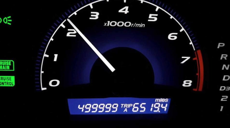 十代思域行驶8w公里变化,8代思域还剩一格油能跑多远