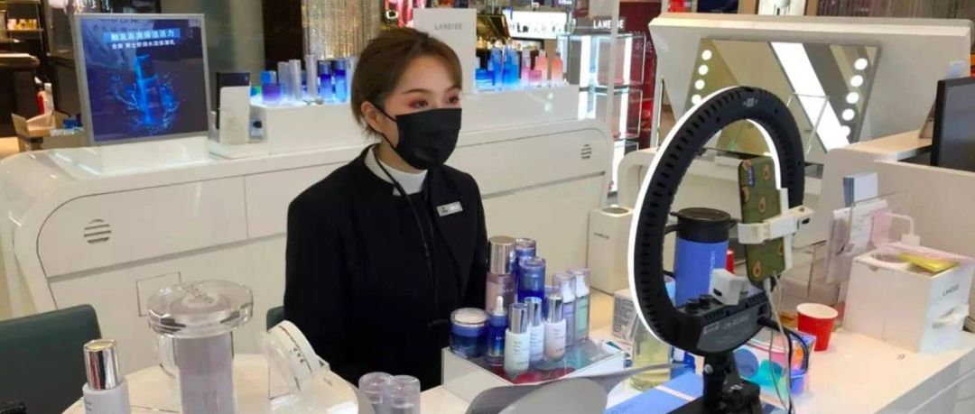 李佳琦omg口红好看吗,被李佳琦omg吹上天的口红