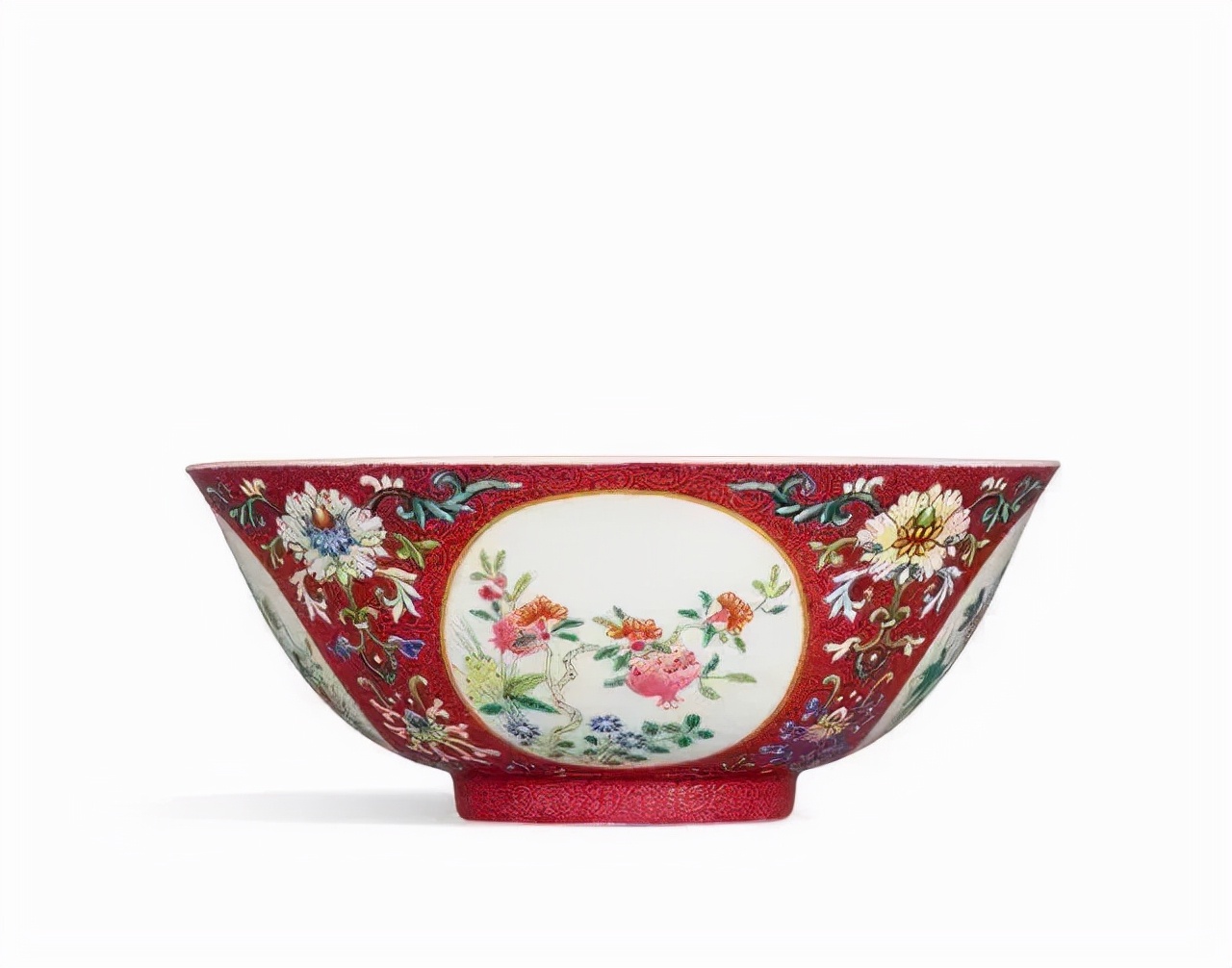 香港苏富比秋拍12件重点瓷器先览,香港苏富比2023秋拍宋瓷成交结果