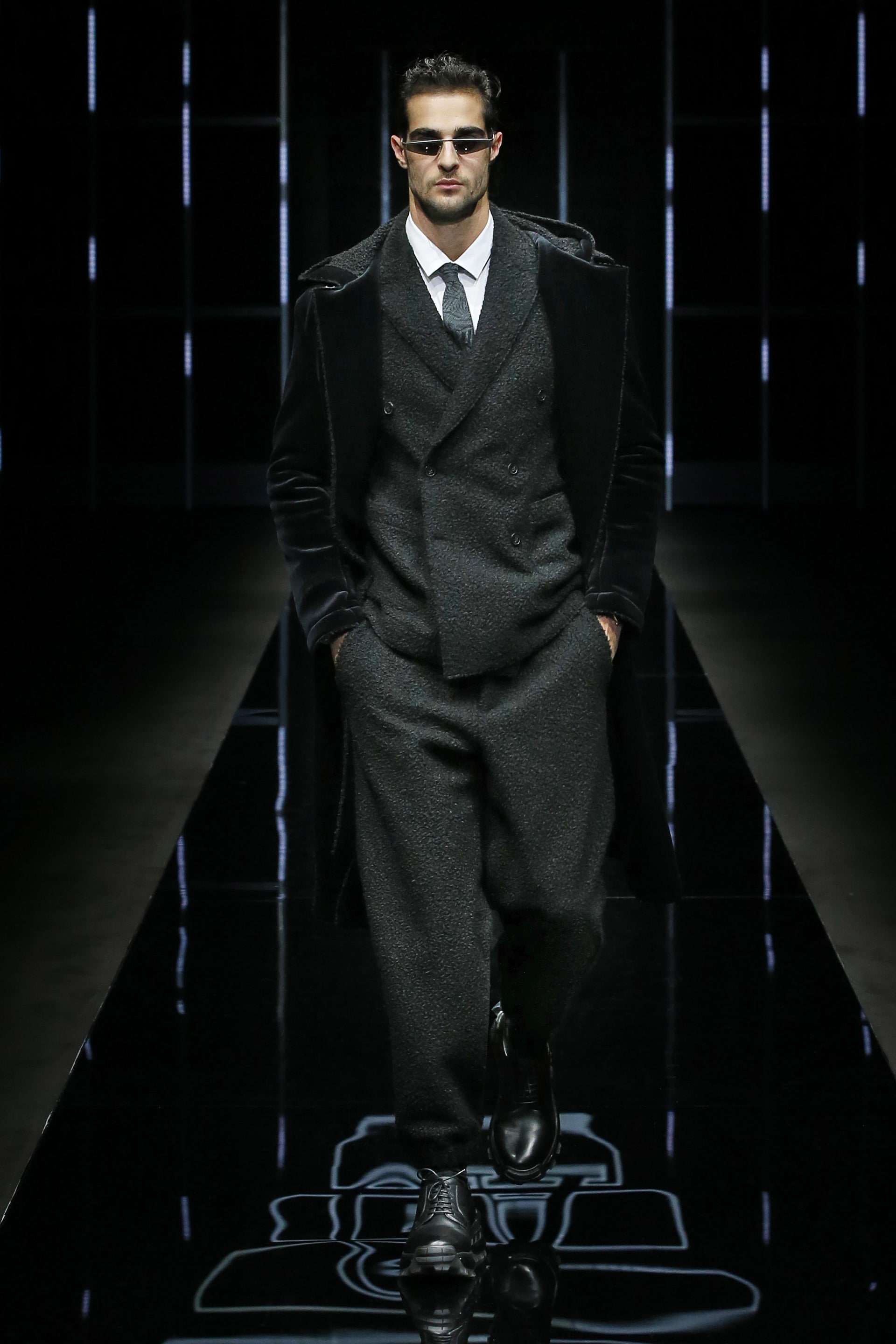armani秀场男装秋冬2023,giorgioarmani男装胡歌
