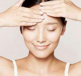 黄黑皮怎么用面霜美白呢,黄黑皮美白全攻略