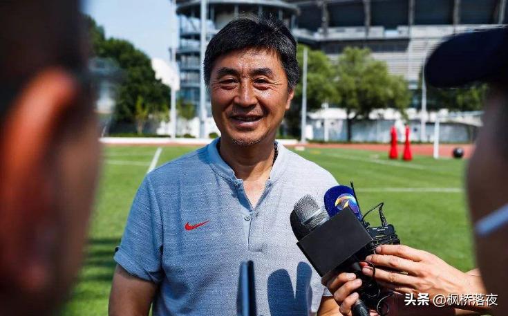 中国女足绝杀韩国队夺冠事件,中国女足2-8不敌荷兰王霜眼里含泪