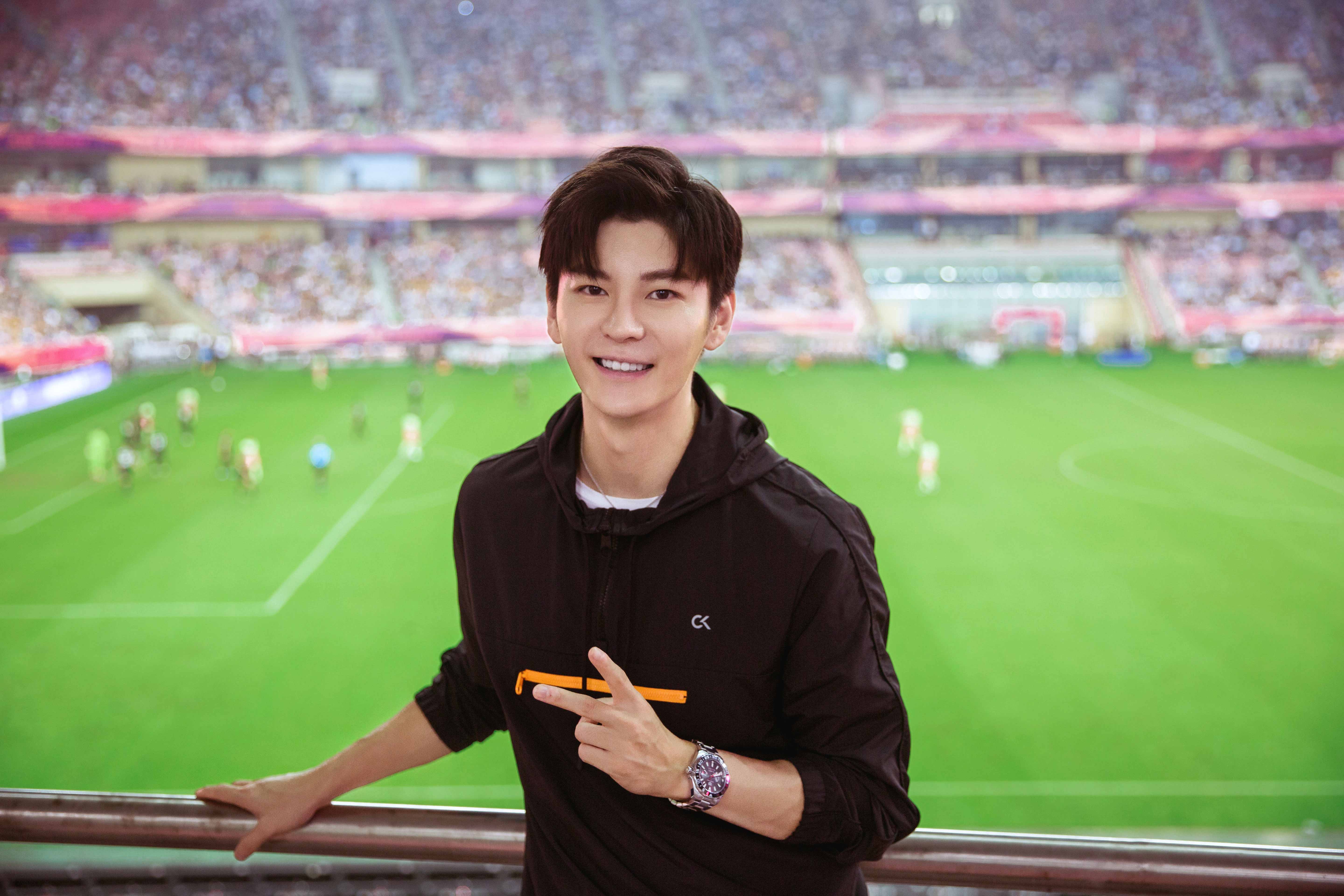 王嘉尔英超赛场,王嘉尔英超联赛