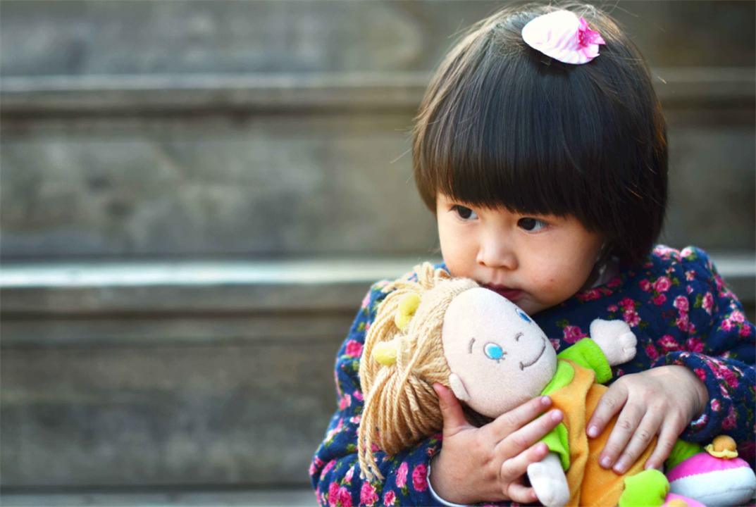 从孩子喜欢的颜色看性格,小孩喜欢的颜色代表的性格