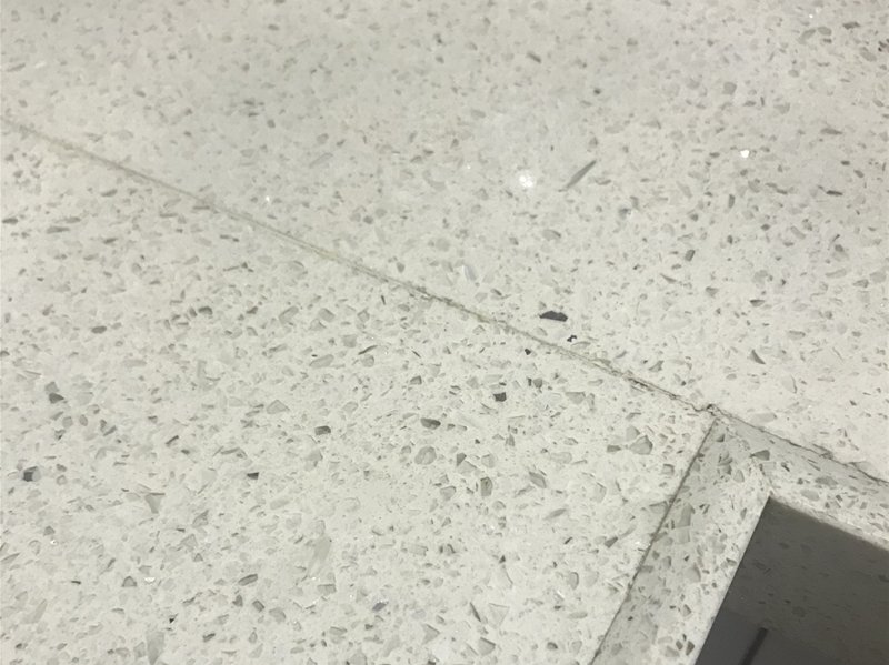 石英石和不锈钢做台面哪个比较好,厨房台面石英石和不锈钢哪个好用