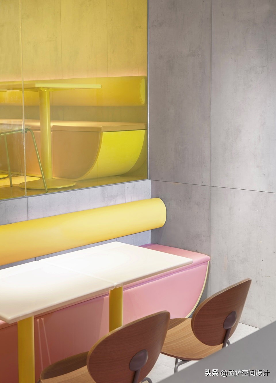 香港EatDarlingEat甜品店，凸显后现代时期的实验性和创造性