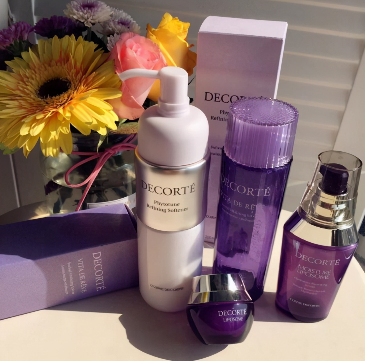 40岁女人护肤品用日系还是韩系,日系韩系护肤品哪个好用