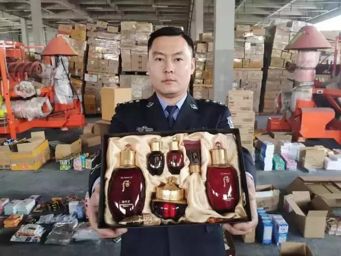 人肉代购，卒！航空公司出新规：18名代购被现场扣留，罚上万元