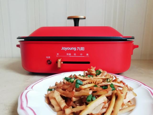 带皮新鲜小竹笋春笋怎么做才好吃,油焖春笋少油