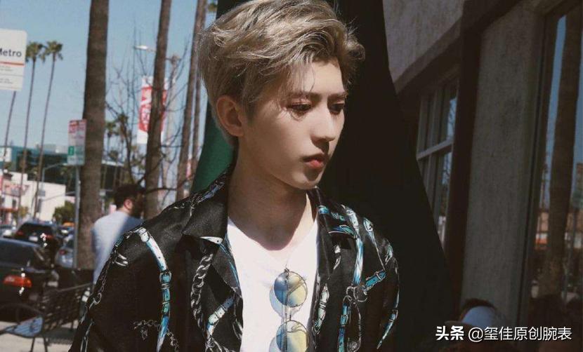 曾经被全网黑的蔡徐坤，凭什么现在又圈粉无数？