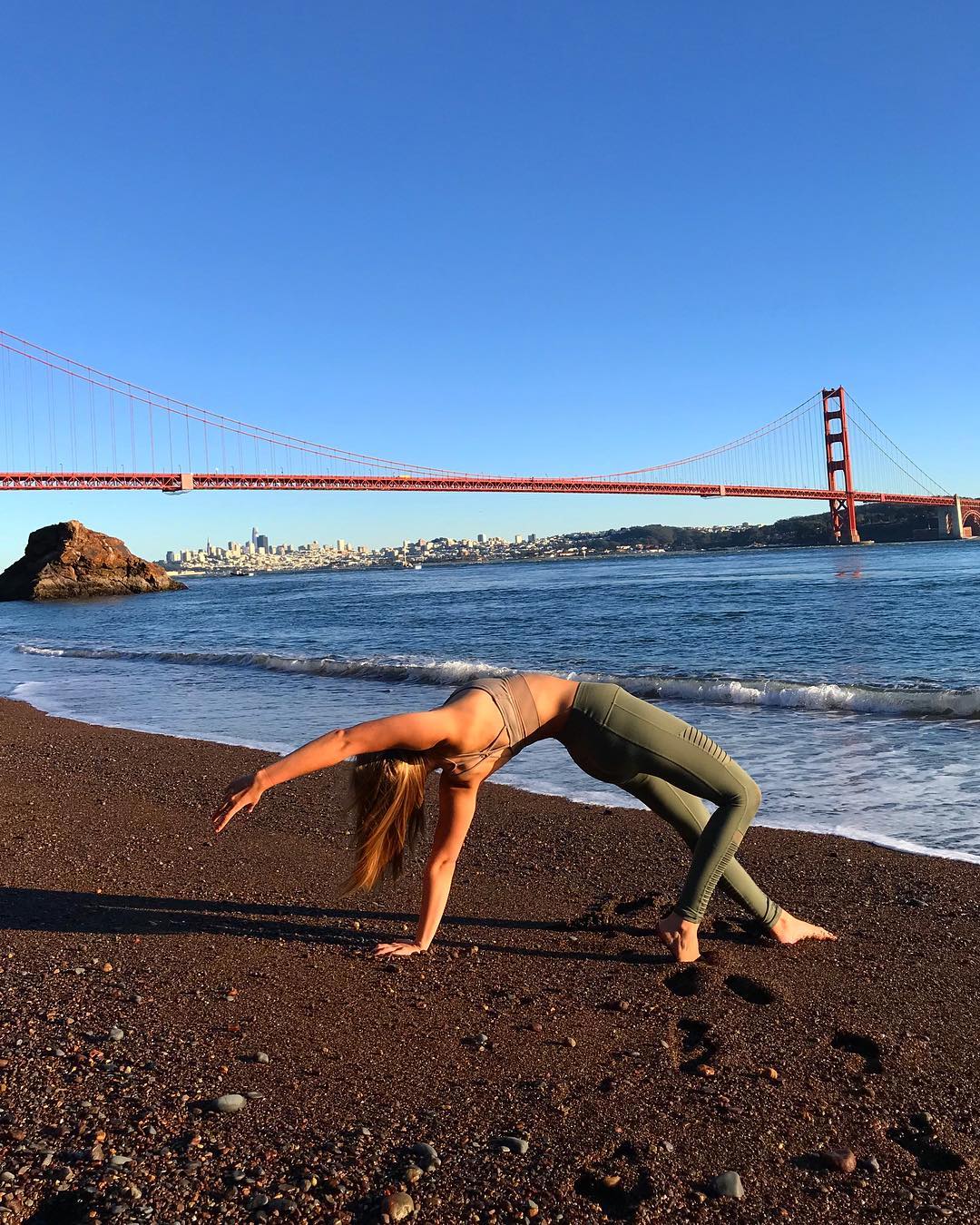 艾丽范宁吊带裙,艾丽范宁牛仔裙