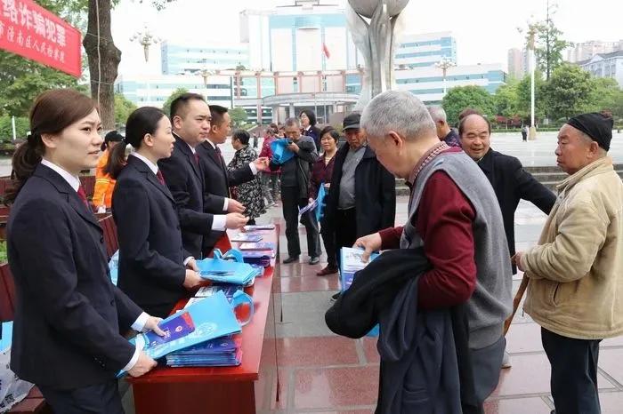 暖心为民办实事用心用情解民忧,办实事解民忧专项行动