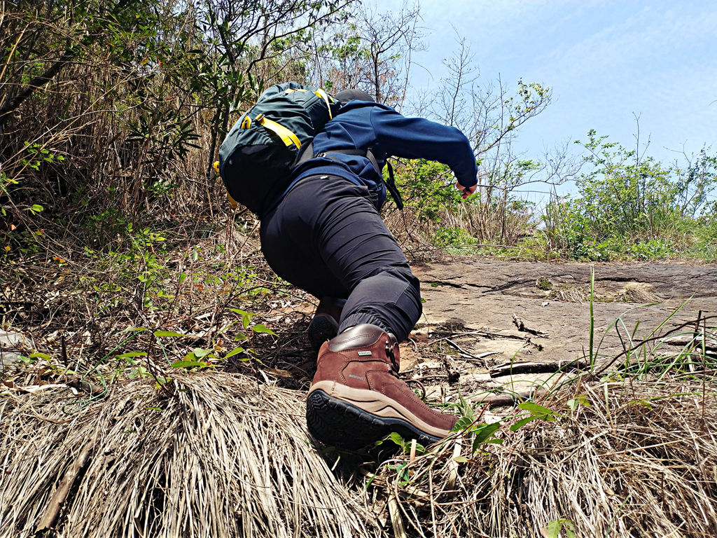遨游仕l1登山鞋,bounce遨游仕t1b登山鞋户外测评