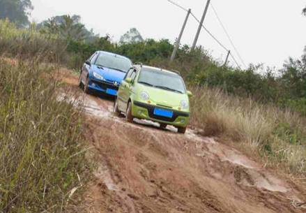 江津两车相撞,江津区发生一起三车相撞事故