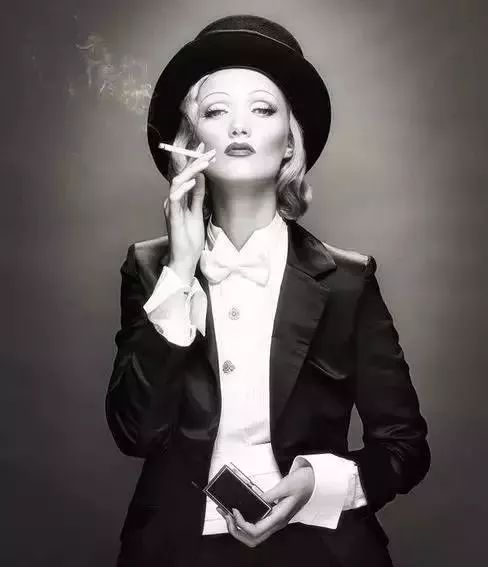 ysl色彩,ysl的色彩定位