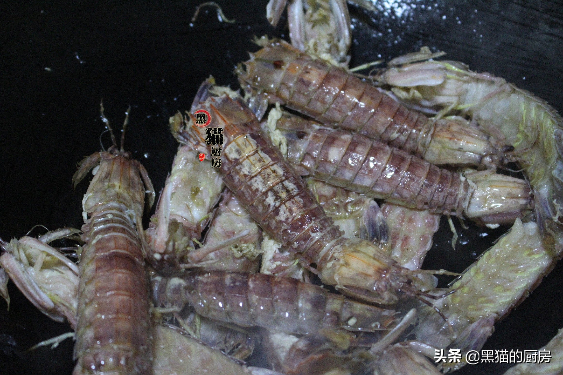 椒盐皮皮虾怎样才能又酥又入味,不用油炸的椒盐皮皮虾