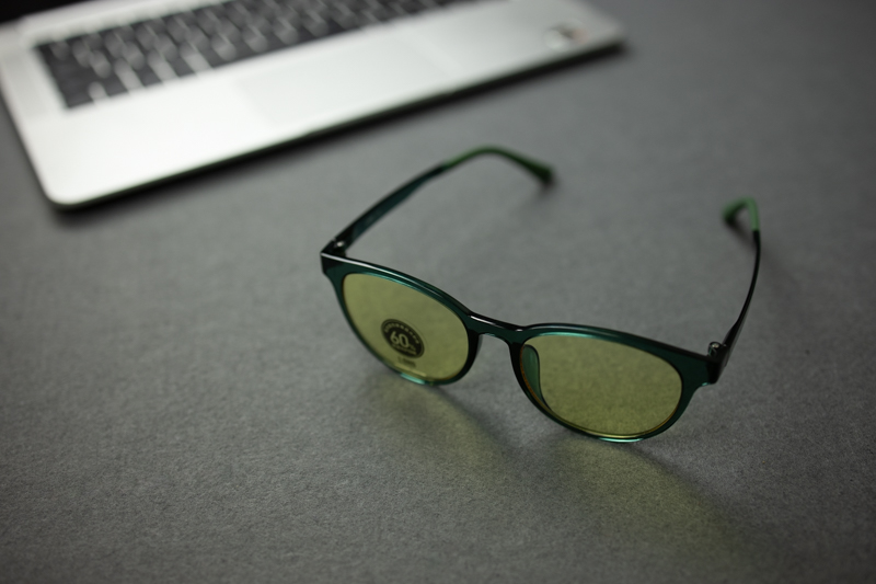 loho眼镜防蓝光测评,防蓝光眼镜logo双效防护