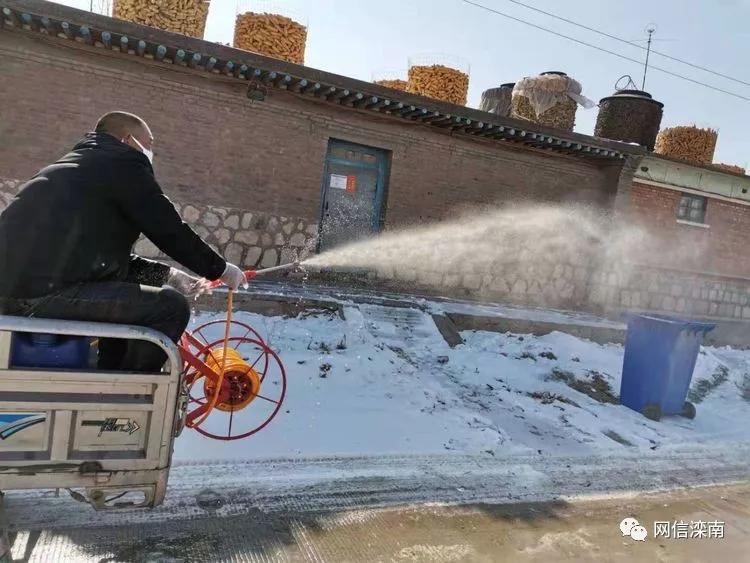 抗疫战斗党旗飘扬,抗击疫情坚守岗位的报道