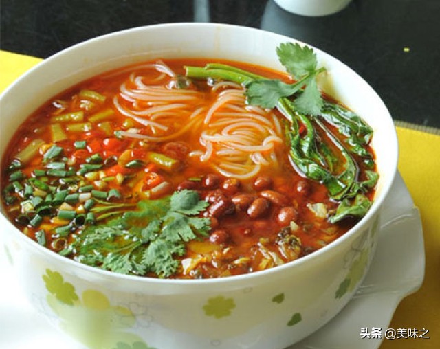 酸辣粉又酸又辣的做法,酸辣粉怎么做又酸又辣还超级好吃