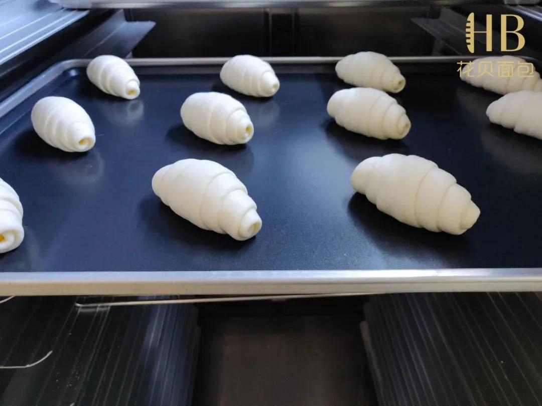 上海华贝面包哪家好,探店现烤面包
