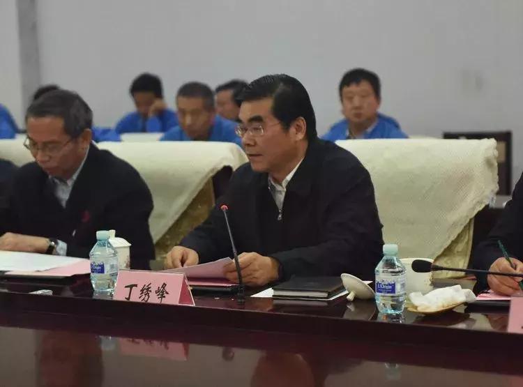 百年首钢，挥别北京来到曹妃甸，率先践行协同发展受盛赞；十年京唐，砥砺奋进生动演绎“钢铁是怎样炼成的”