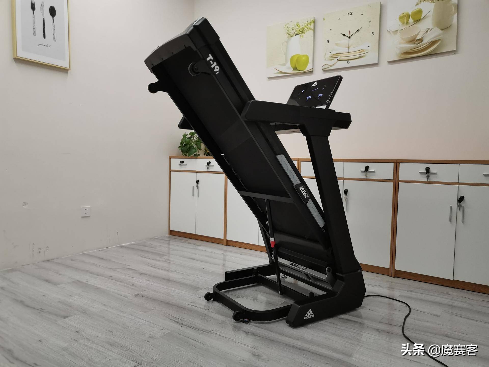 阿迪达斯t19i跑步机,阿迪达斯跑步机t-19x怎么样