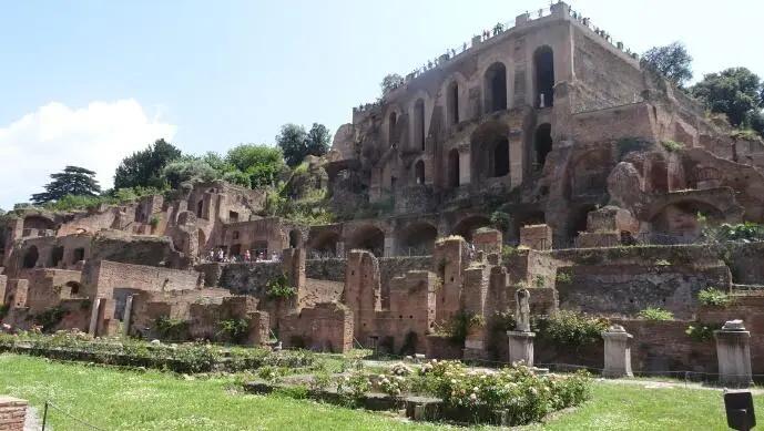 魔兽圣骑士用什么字母表示,魔兽世界圣骑士名字是什么