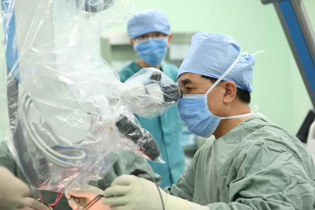 癫痫治疗难题如何破？栾国明：需“强强联合”，破除“内外之争”