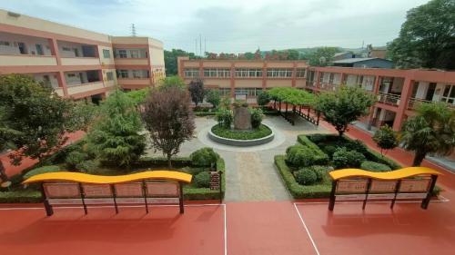 西安灞桥东枣园小学怎么样,西安灞桥区东枣园小学