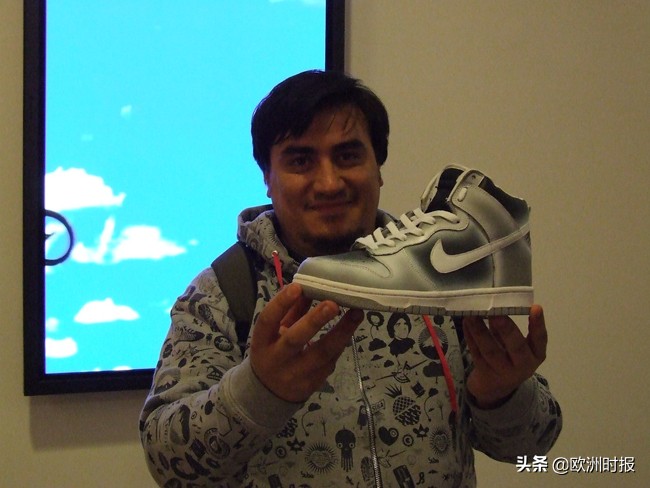 球鞋炒出天价的原因有哪些,一双球鞋炒到69999元