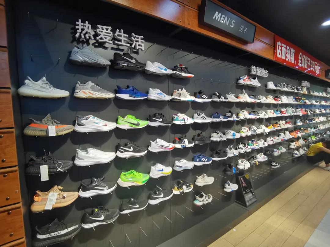 新余阿迪耐克专卖,江西耐克假货抓捕
