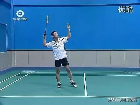 羽毛球高远球的打法和技巧,羽毛球高远球教学视频惠教授