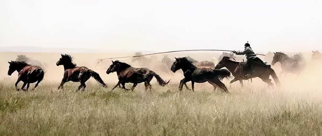 武将最厉害的是项羽还是吕布,历史上的吕布真的是排在第一的吗