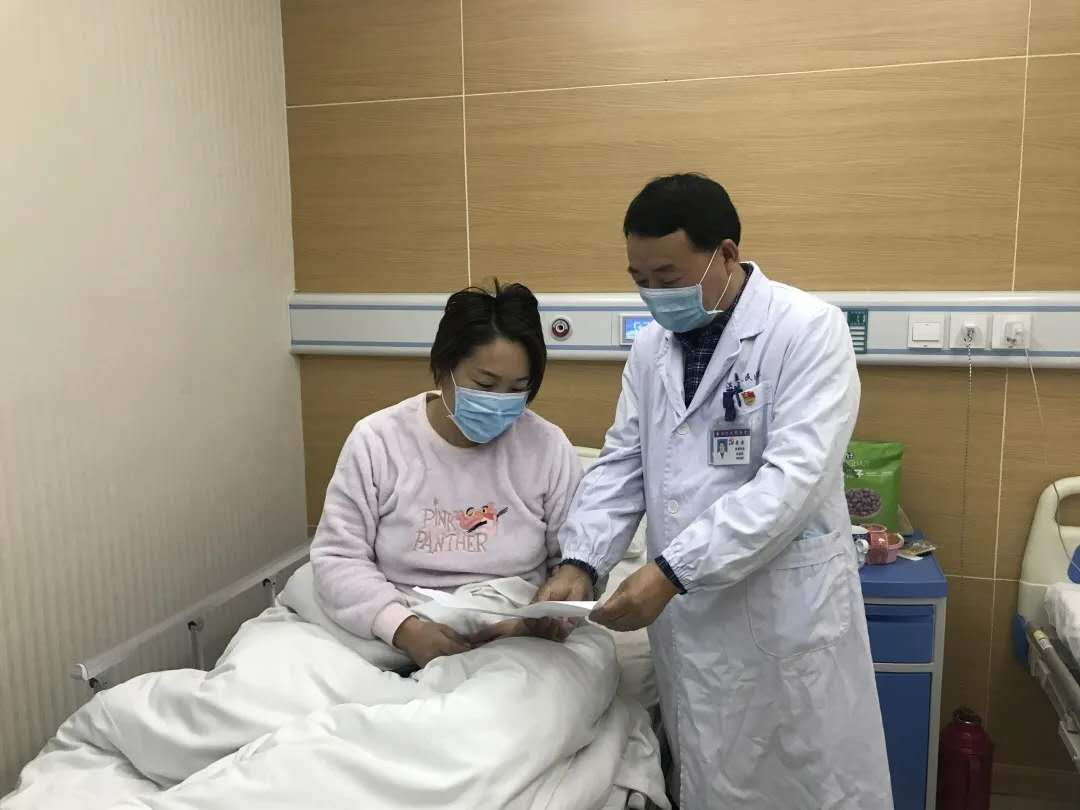 向抗疫最前线的白衣天使们点赞,抗疫一线的白衣战士你们辛苦了