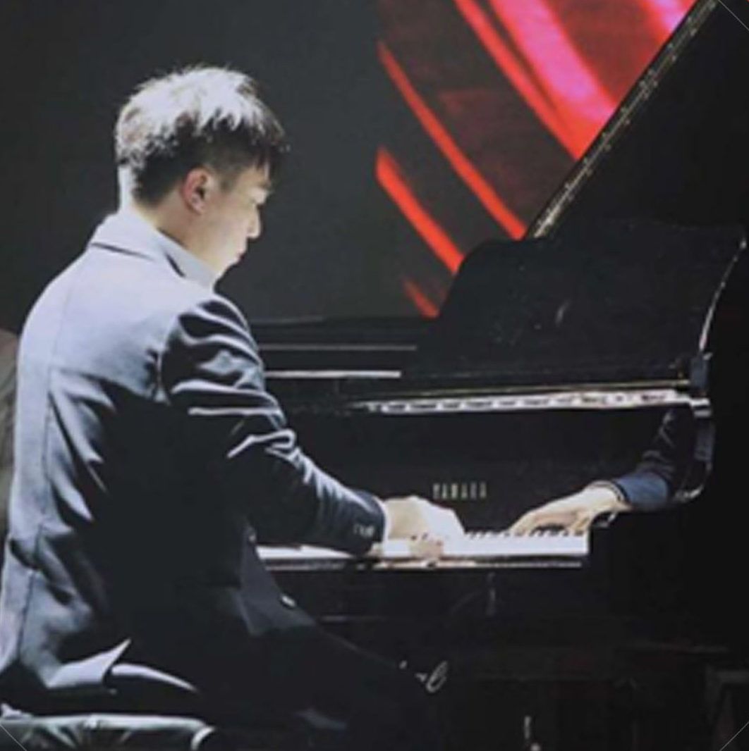 启蒙钢琴谱曲子,老年人学钢琴启蒙教材