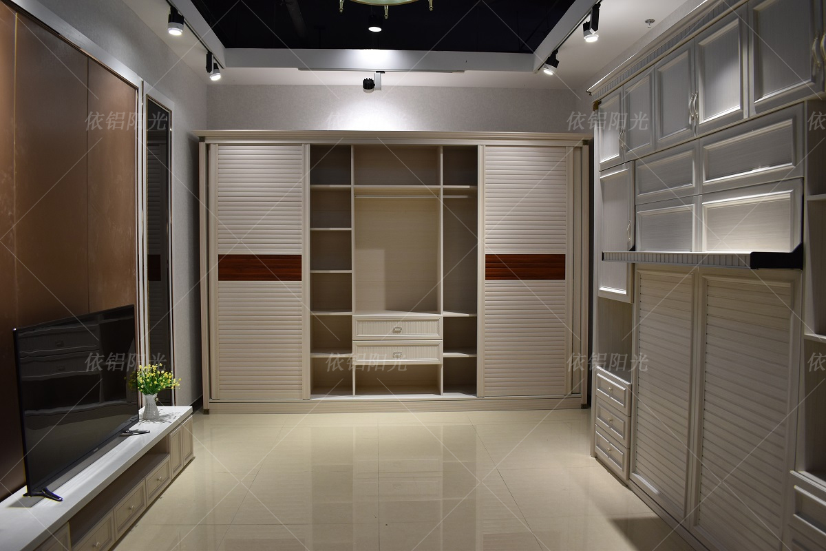 全铝家具经济耐用又环保,全铝家具被市场淘汰